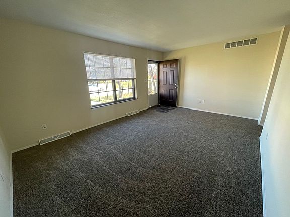 3rd image of 1385-1387 S Sonora Dr #1385