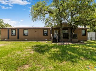 102 Fannin Oaks Dr, Victoria, TX 77905