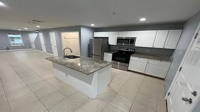 2822 Richland St #B — Photo 6