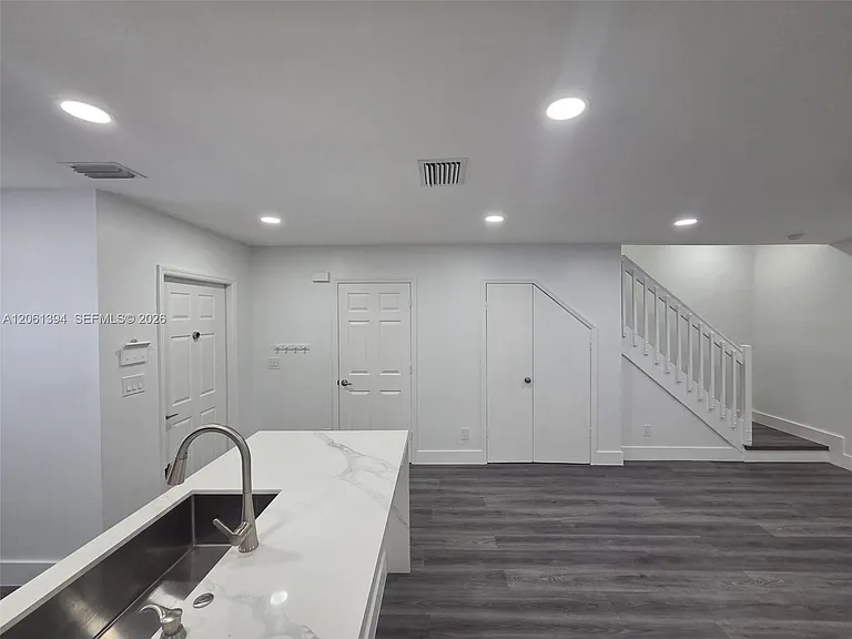 20808 NW 1st St #20808 — Photo 11