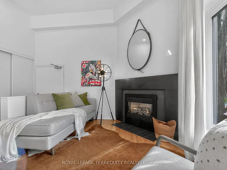 75 Markham St #1 — Photo 7