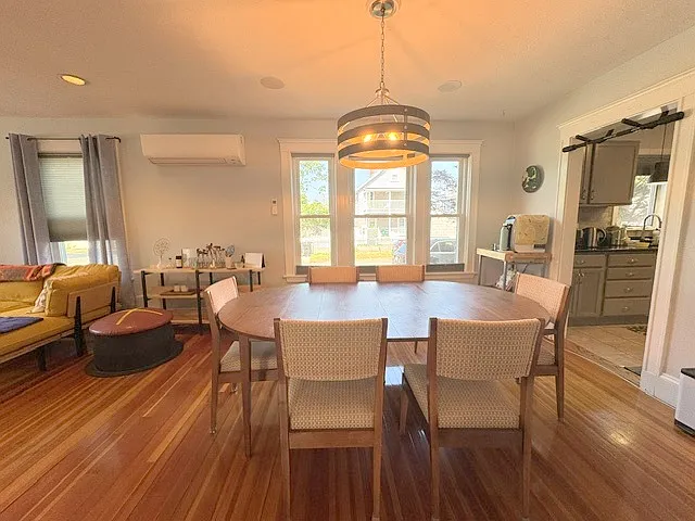 194 Watertown St #1 — Photo 6