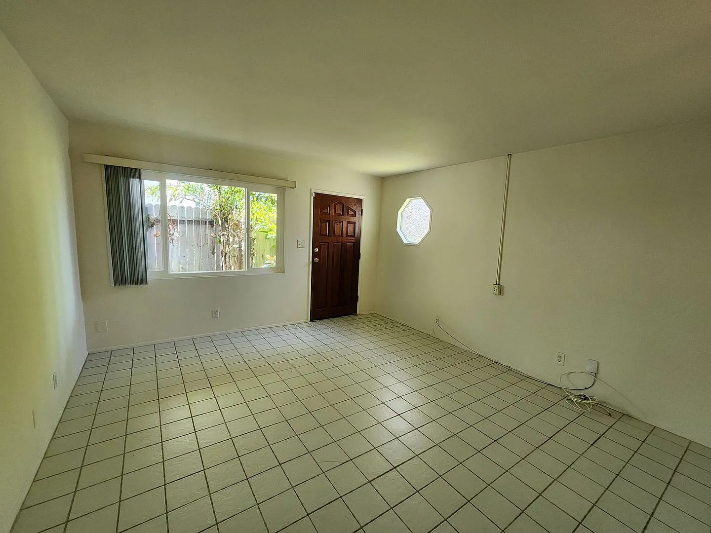 5012 - Avenida Aragon — Photo 3