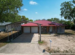 203 Happy Ln, Del Rio, TX 78840