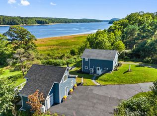 1051 N Main St, Winterport, ME 04496