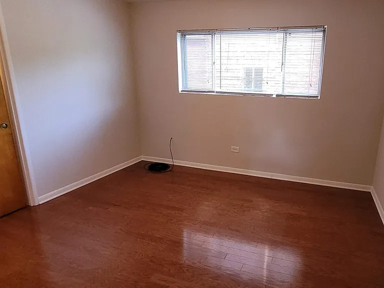 2900 N River Rd #3 — Photo 9