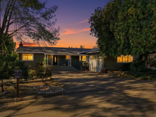 3212 Star Acres Dr, Spring Valley, CA 91978