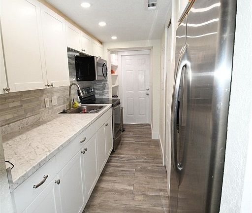 5th image of 70-72 Cabana Ave