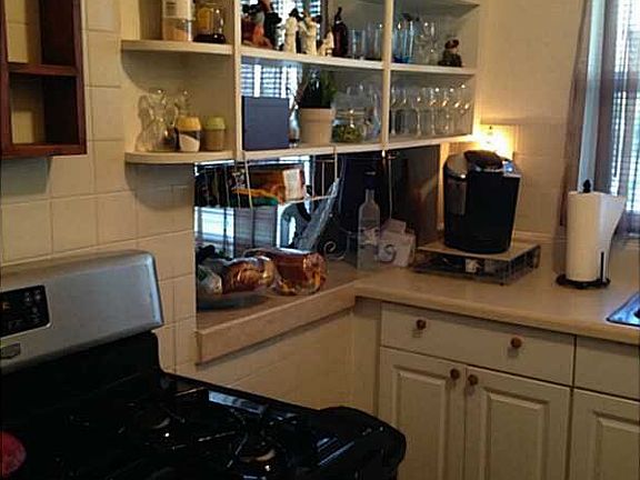 4th image of 726 NE 92nd St APT 4L