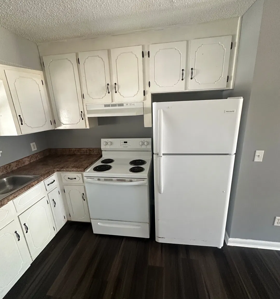 3 bed, 1200 sqft, $1,000 — Photo 4
