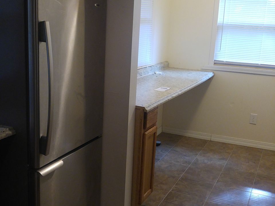 1st image of 3527 Askew Ave