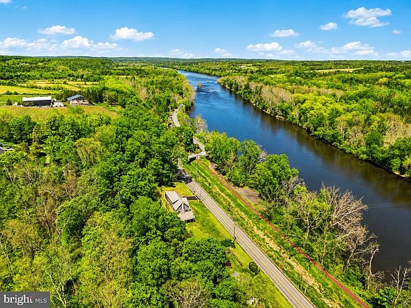5th image of 759 River Rd