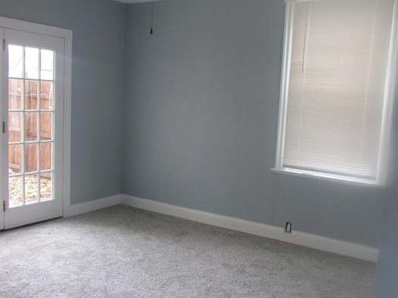 4th image of 806 Wachendorf St