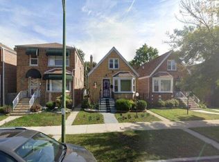 8633 S Kingston Ave, Chicago, IL 60617
