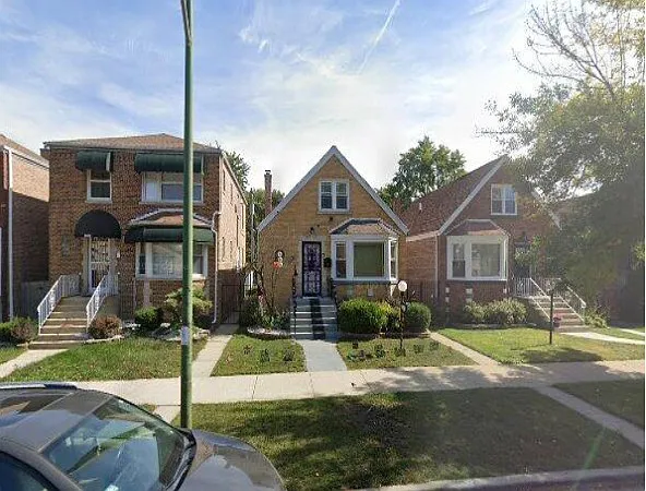 8633 S Kingston Ave photo 1
