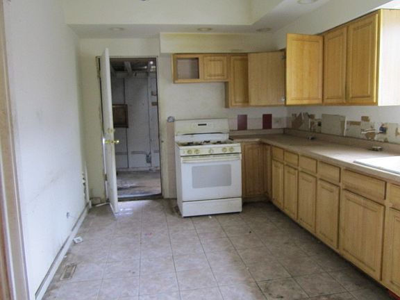 5th image of 1401 S 48th Ct