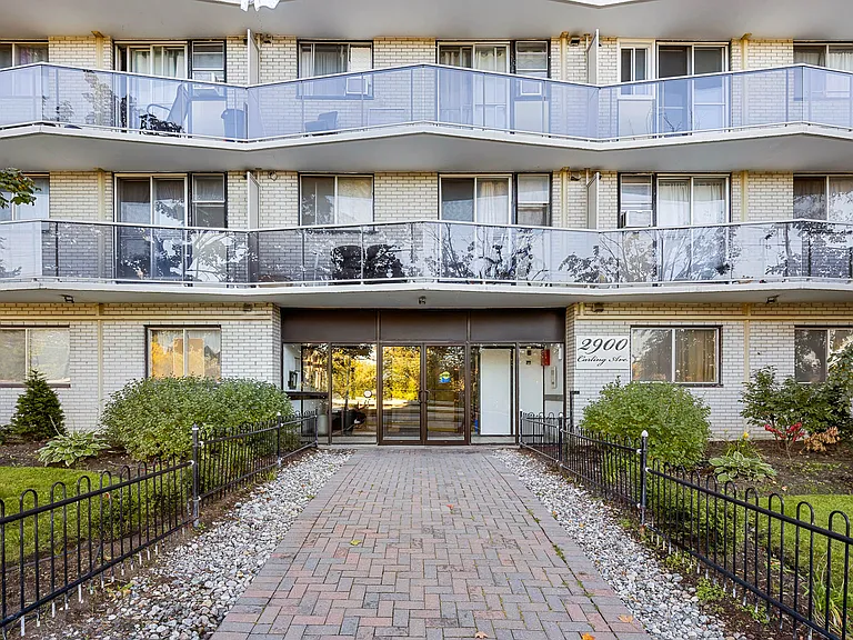 2880 Carling Ave — Photo 23