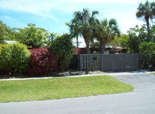 970 E Dayton Cir, Fort Lauderdale, FL 33312