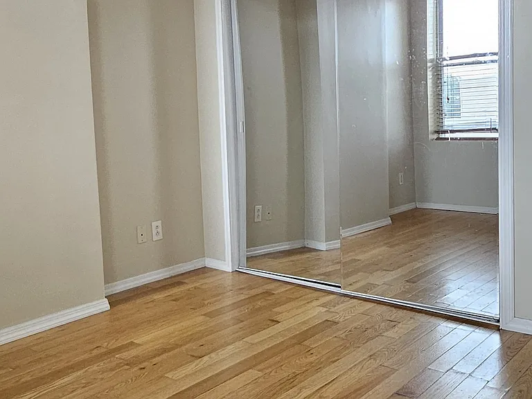 98 Maple St #3A — Photo 4