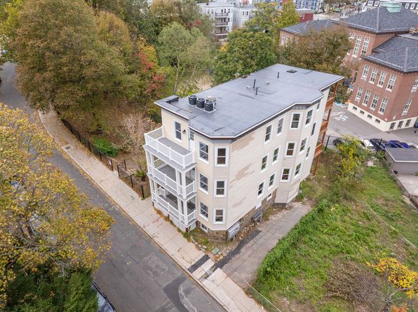 19 Sawyer Ave FLOOR 1