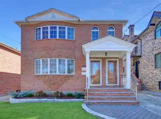 6135 231st St FLOOR 2, Oakland Gardens, NY 11364