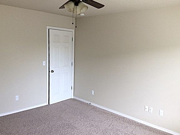 5th image of 4111 NE 165th Pl