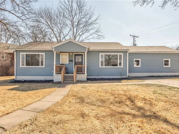 1017 Sherman Ave, Leavenworth, KS 66048