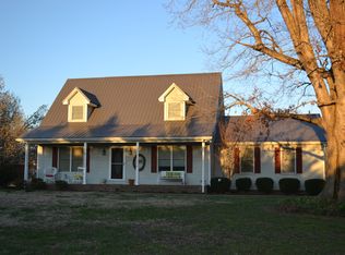54 Harbin Rd, Fayetteville, TN 37334