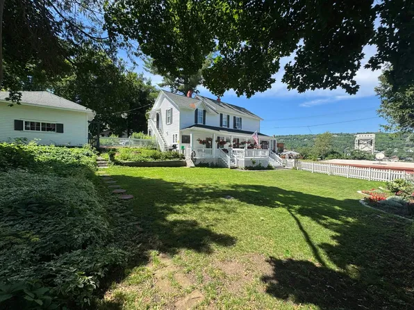 105 W Houghton Ave, Houghton, MI 49931