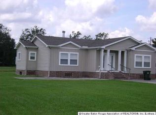 13097 Pecan Ln, Saint Amant, LA 70774