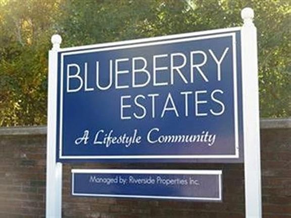 5th image of 7 Blueberry Dr APT 5