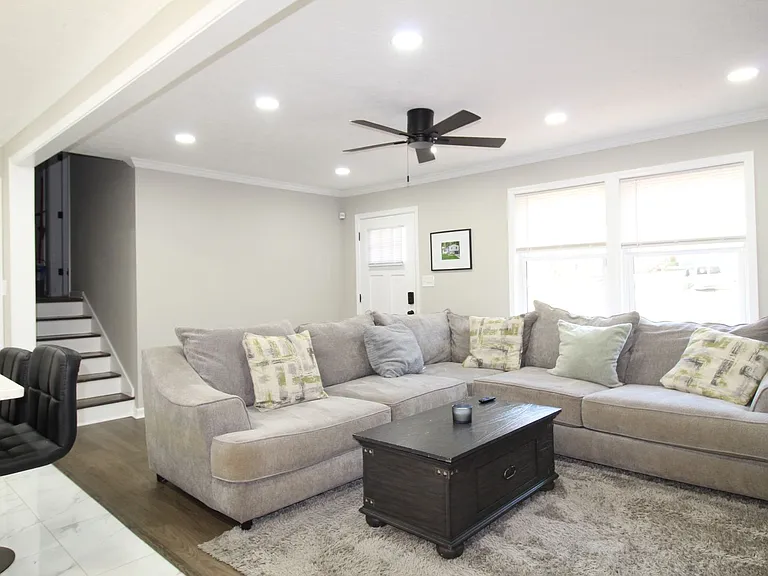 3367 Oak Dr — Photo 4