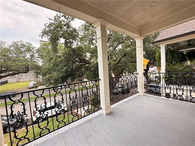 2615 Banks St — Photo 19