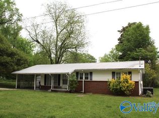 161 2nd St SW, Arab, AL 35016