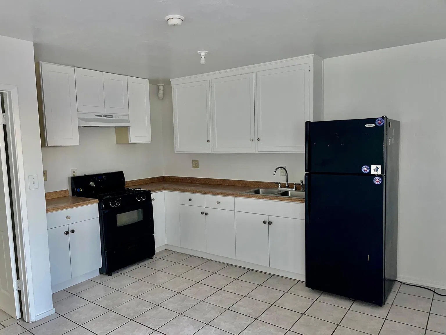 1 bed, 750 sqft, $2,200 — Photo 2