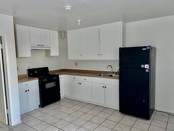 3rd image of 4242 Gamma St