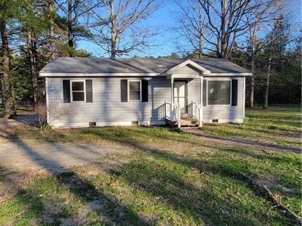 17155 Napier Dr, Doswell, VA 23047