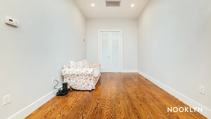 Rented by Nooklyn NYC LLC | media 20