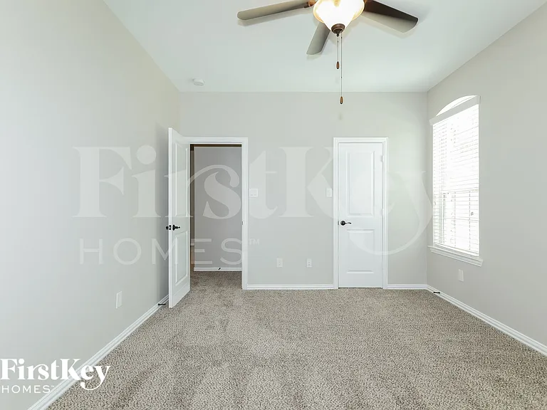 119 Del Carmen Dr — Photo 15