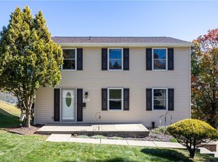 997 Willow Glen Dr, Bethel Park, PA