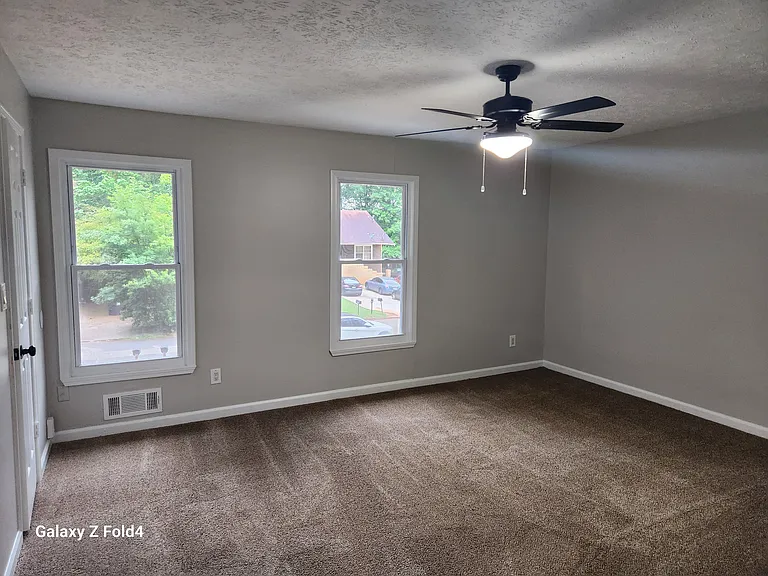 2595 Golfview Ter SE #MAIN — Photo 5