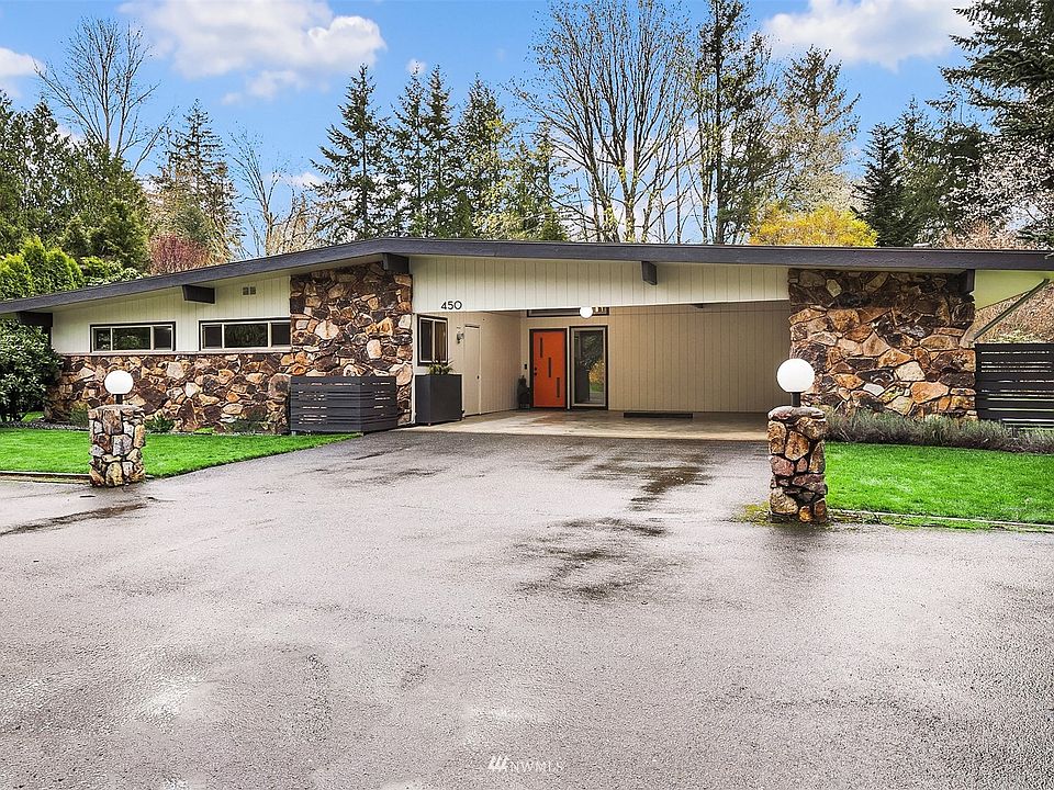 1st image of 450 SE Maple Dr