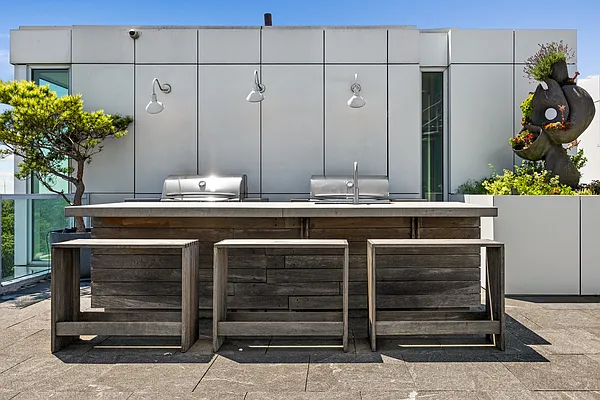 Sold by Erica Sullivan, LREB | media 19