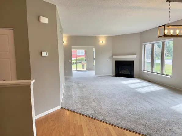 6737 99th Ave N, Brooklyn Park, MN 55445