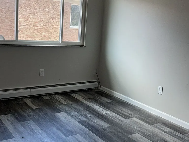 2614 Montana Ave — Photo 11