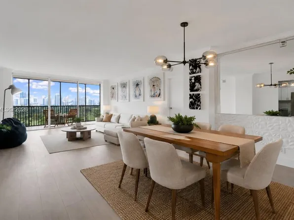 20301 W Country Club Dr APT 1126, Aventura, FL 33180