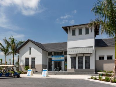 4402 Longwood Lake Square, Loxahatchee, FL, 33470