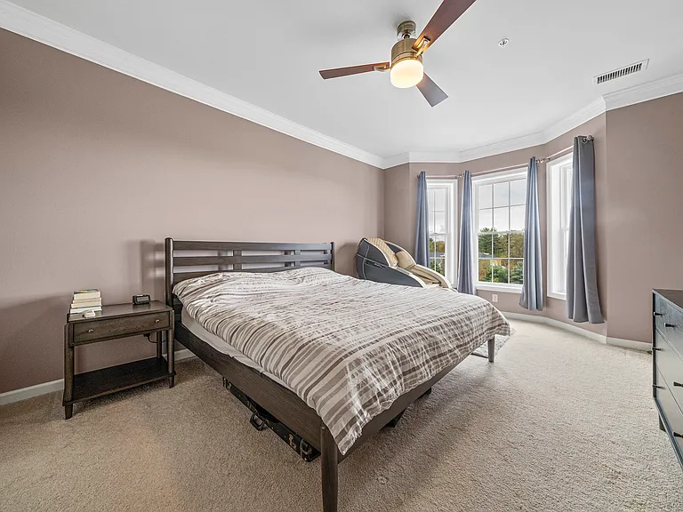 204 Clocktower Dr #304 — Photo 6