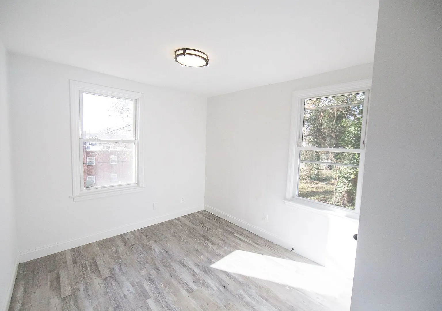 431 Brandywine — Photo 2