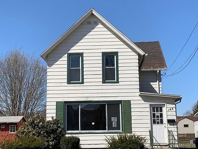 1st image of 144 Lake Shore Dr E